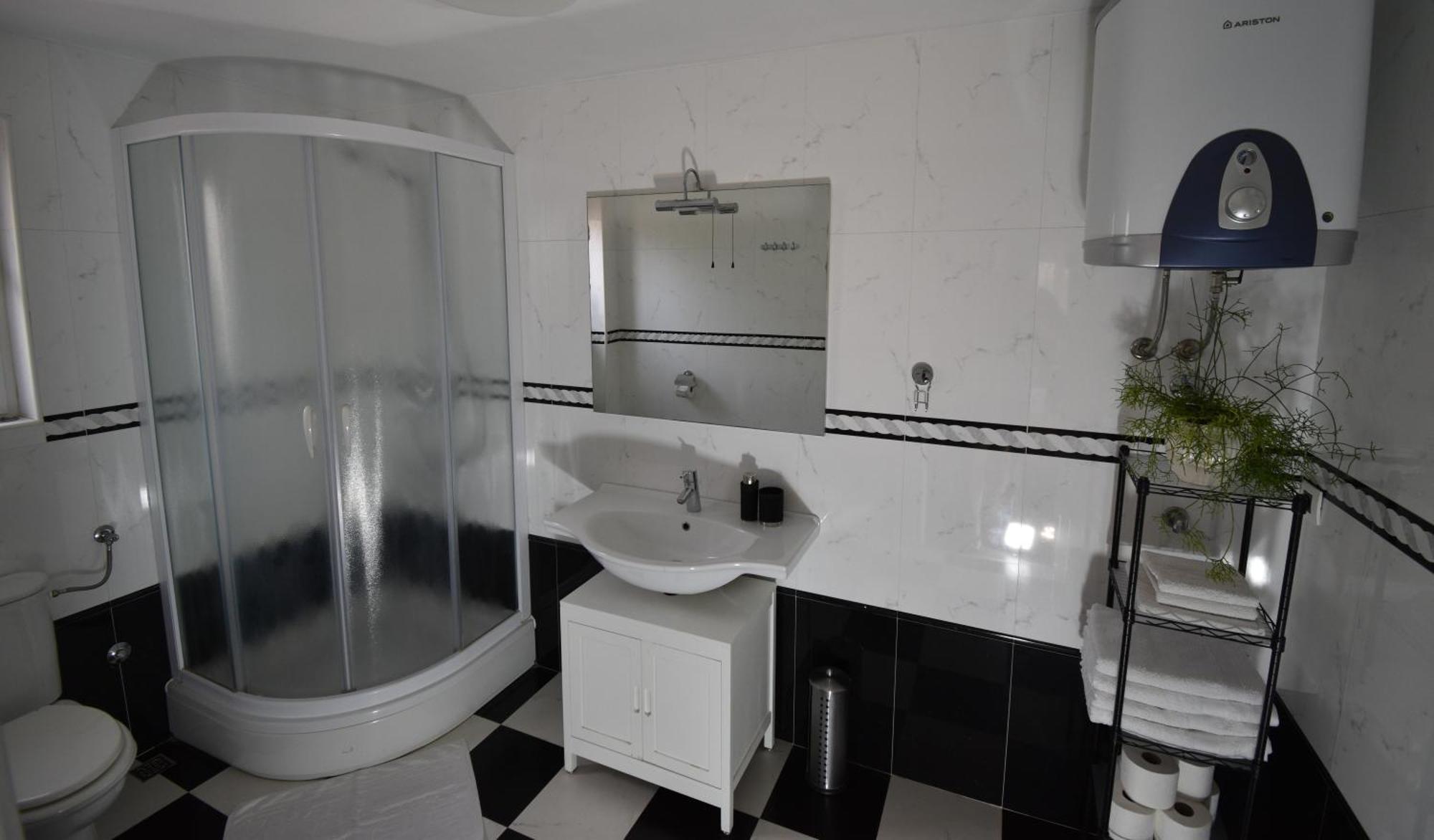 Andrea Apartment *